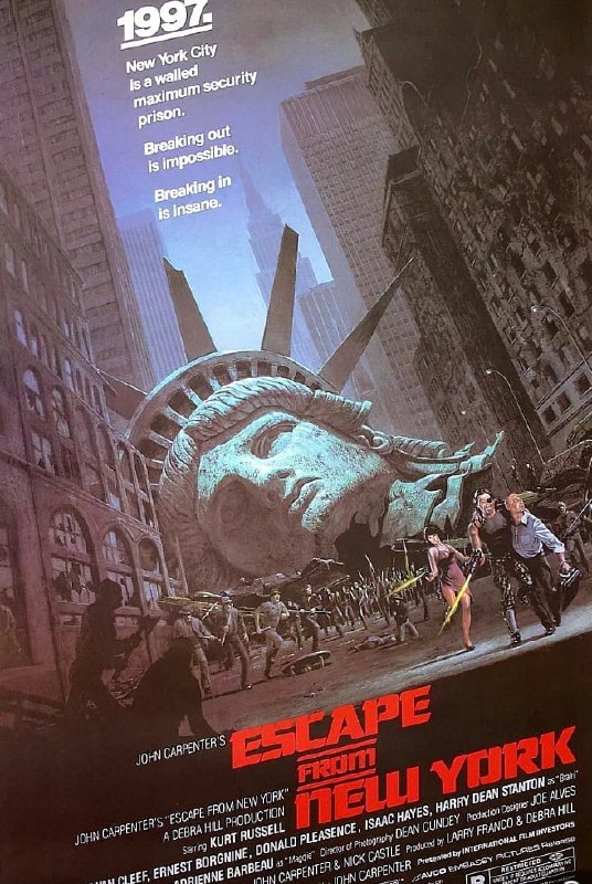 🎬 已更新：纽约大逃亡 Escape from New York (1981) [4K 蓝光原盘 REMUX] 外挂 字幕📌 资源信息• 体积：65G• 标签：#纽约大逃亡 #科幻 #动作 #惊悚 #邪典经典 #Escape #电影📚 内容简介1997 年，纽约曼哈顿岛已被改建为一座庞大的最高安全级别监狱，与外界完全隔绝，囚犯们在此自生自灭